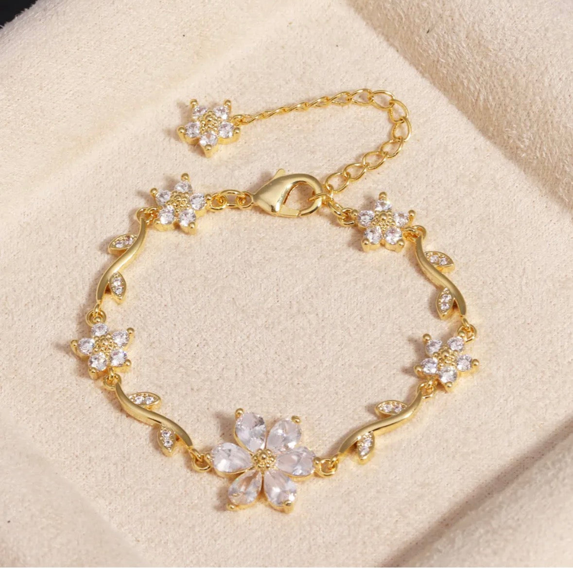 ✨Bracelet Flower Crystal✨