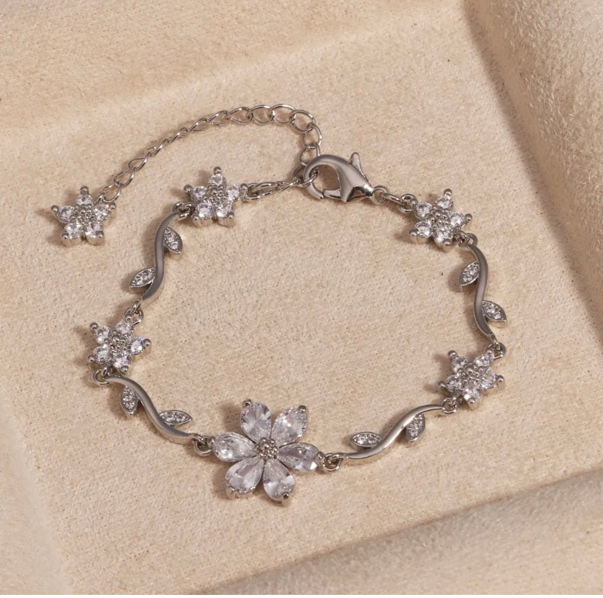 ✨Bracelet Flower Crystal✨